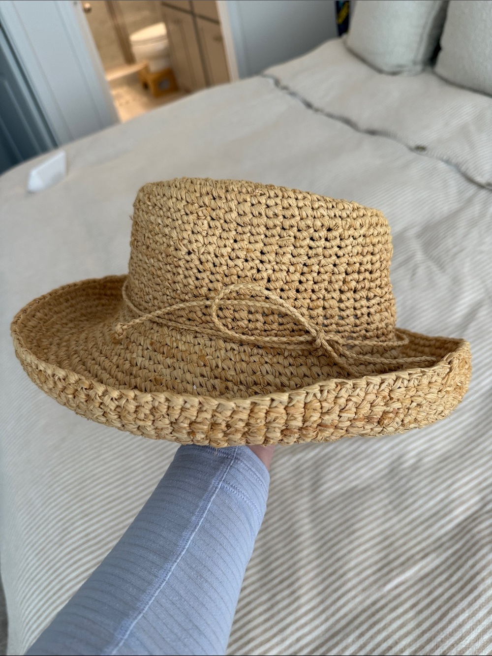 Woven Straw Sun Hat in Tan — Lightweight Summer Fedora